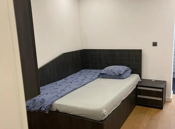 Superbe Appartement Au Rdc Avec Parking Gratuit